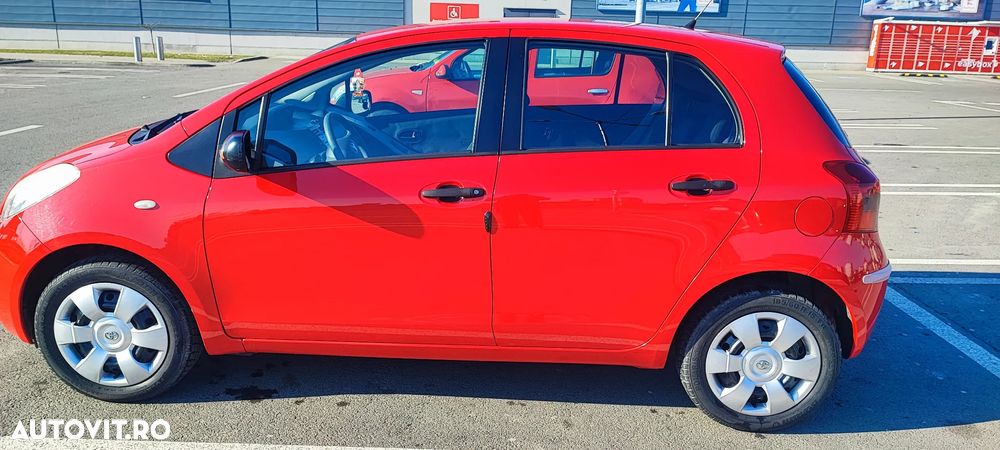 Toyota Yaris 1.0 VVT-i - 6
