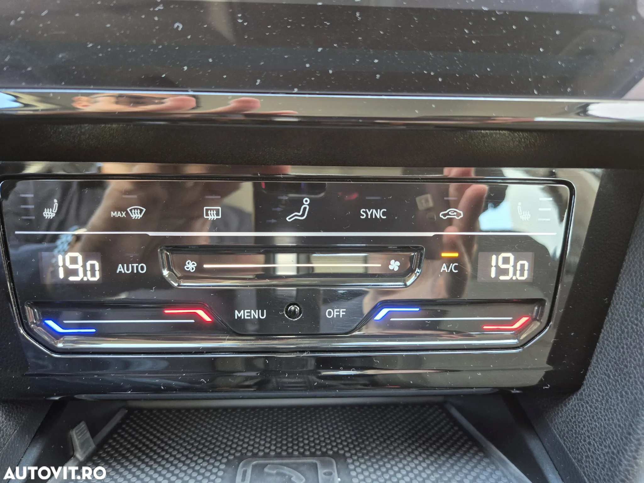 Volkswagen Passat Variant 2.0 TDI DSG Comfortline - 20