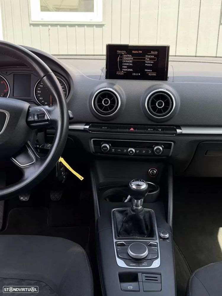 Audi A3 Sportback 1.6 TDI Advance Ultra - 12