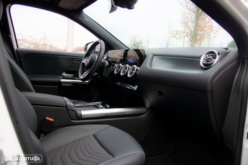 Mercedes-Benz EQA 300 4Matic Progressive - 42