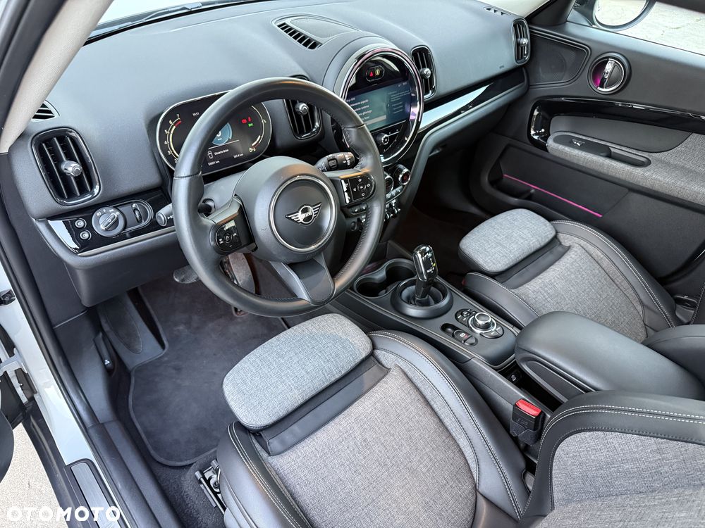 MINI Countryman Cooper Classic Trim - 11