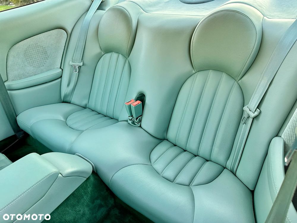 Jaguar XK8 Coupe - 18