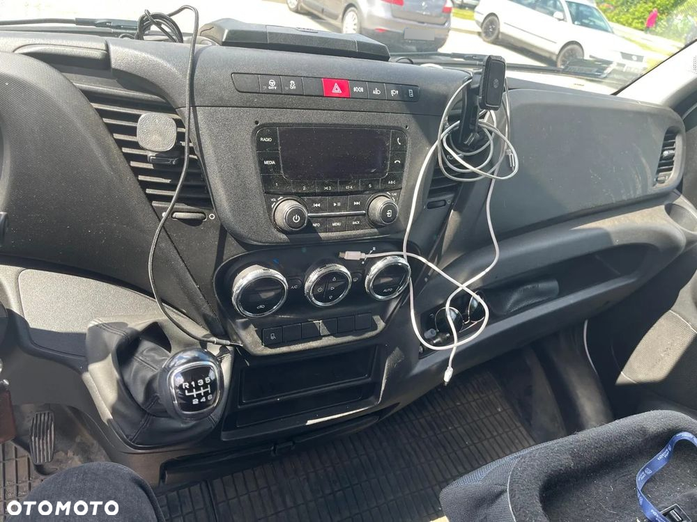 Iveco DAILY - 22