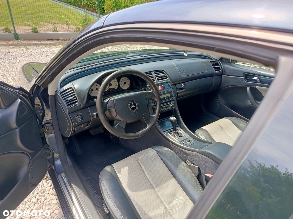 Mercedes-Benz CLK - 7