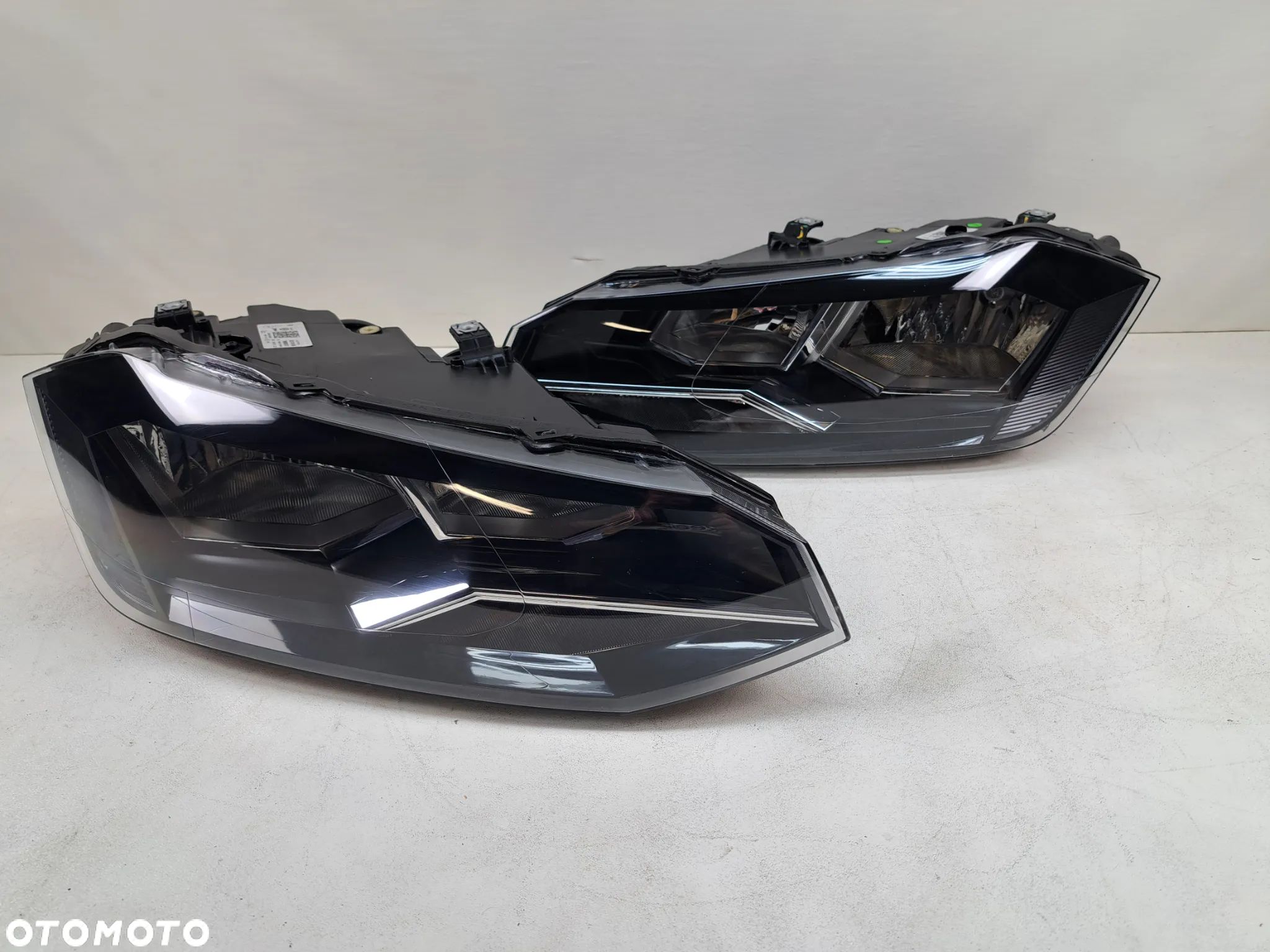LAMPA PRZEDNIA PRAWA + LEWA VW POLO 6 VI 2G1 2G1941005 EUROPA ŁADNA - 1