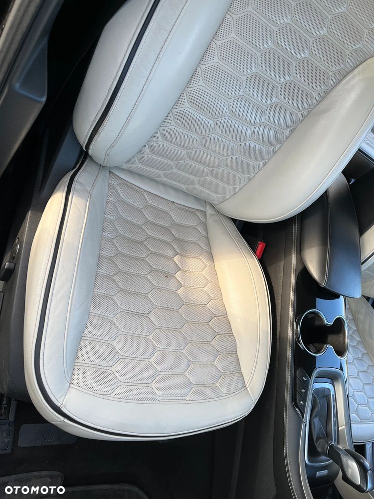 Ford Mondeo Vignale 2.0 TDCi 4WD PowerShift - 17