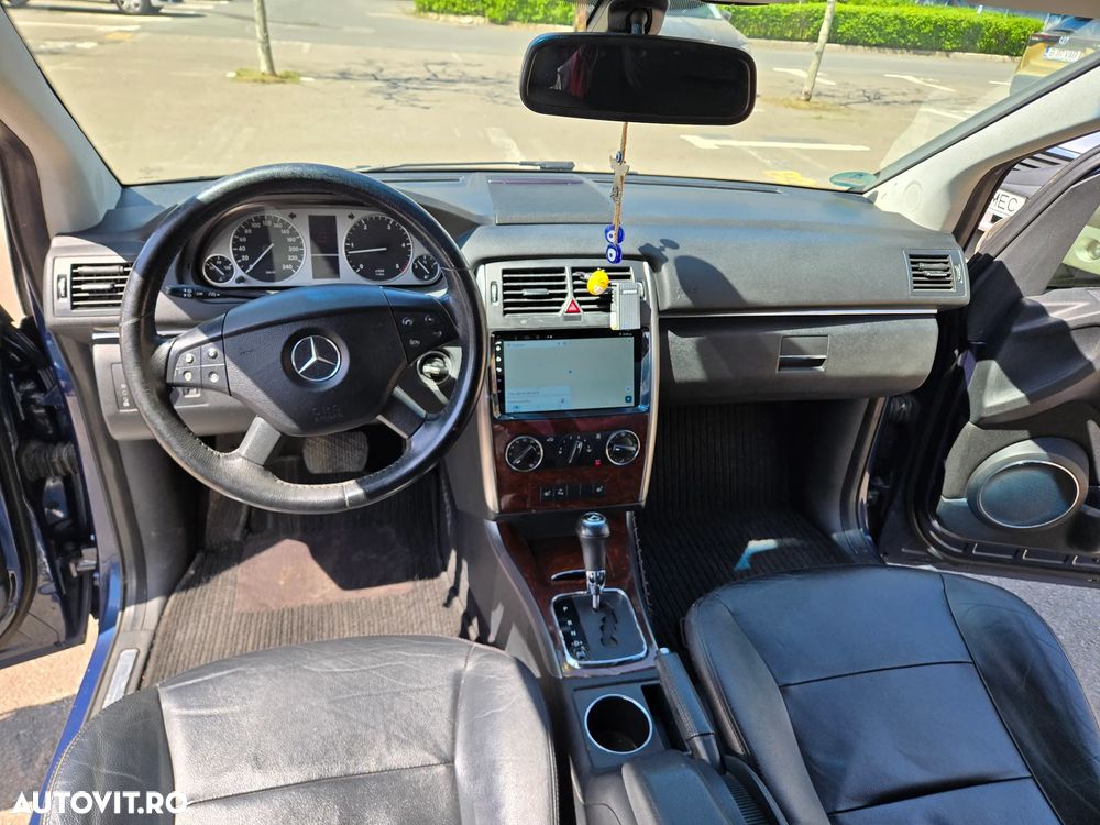 Mercedes-Benz B 200 - 11