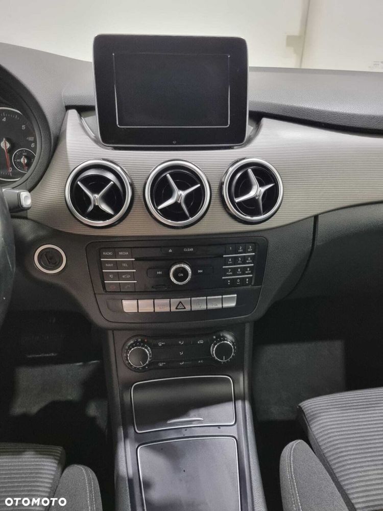 Mercedes-Benz Klasa B - 23