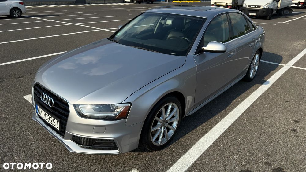 Audi A4 Limousine - 1