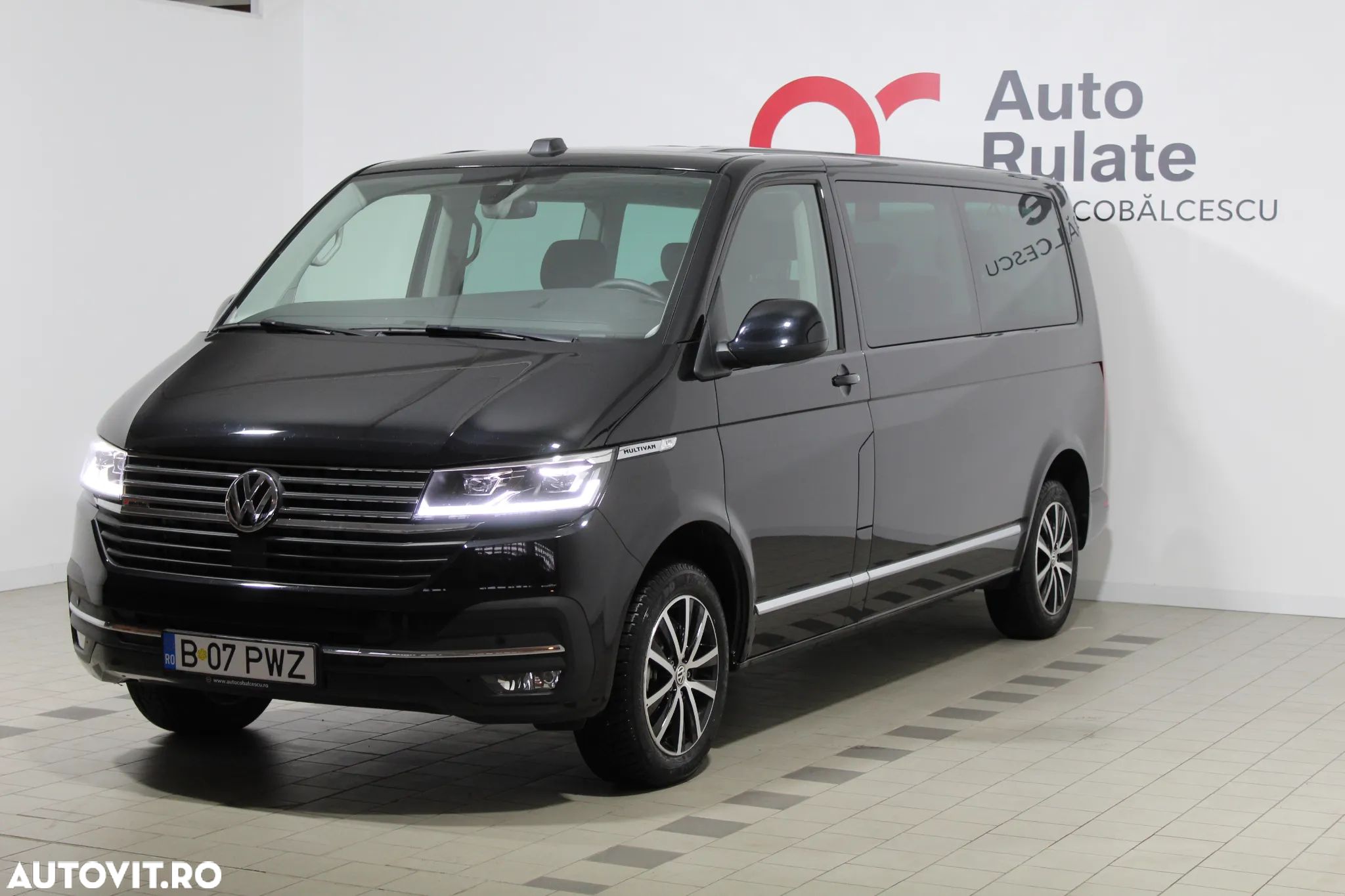 Volkswagen Multivan - 1