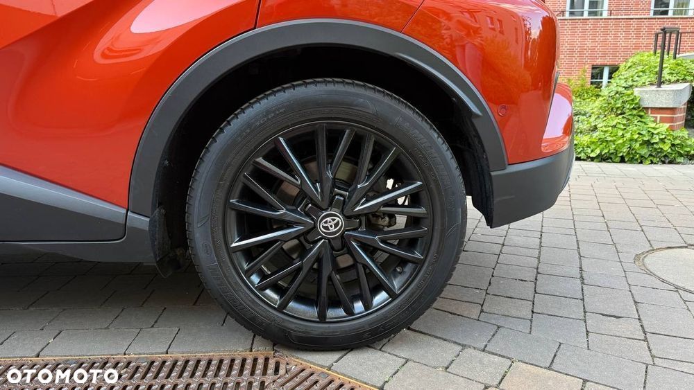 Toyota C-HR - 32