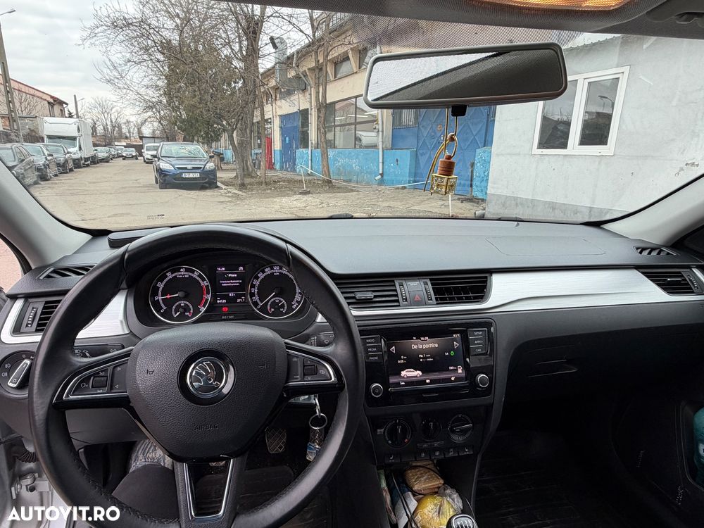 Skoda RAPID 1.0 TSI Style - 15