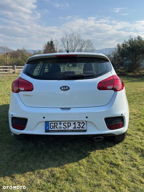 Kia Ceed - 7