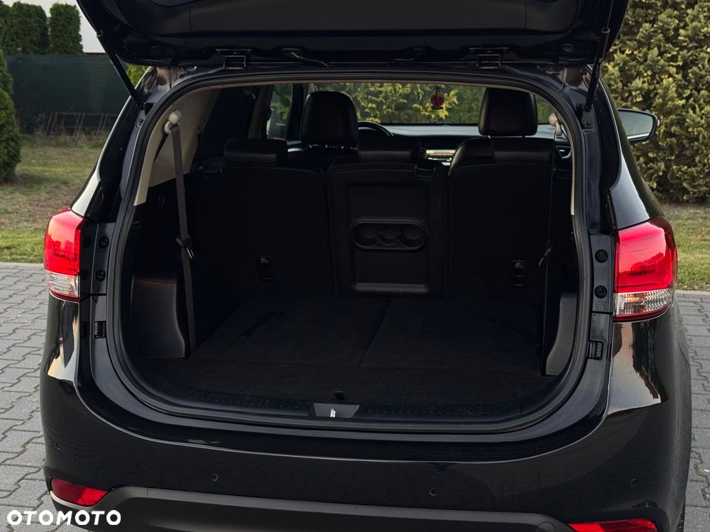 Kia Carens 1.7 CRDi 136 Fifa World Cup Edition - 22