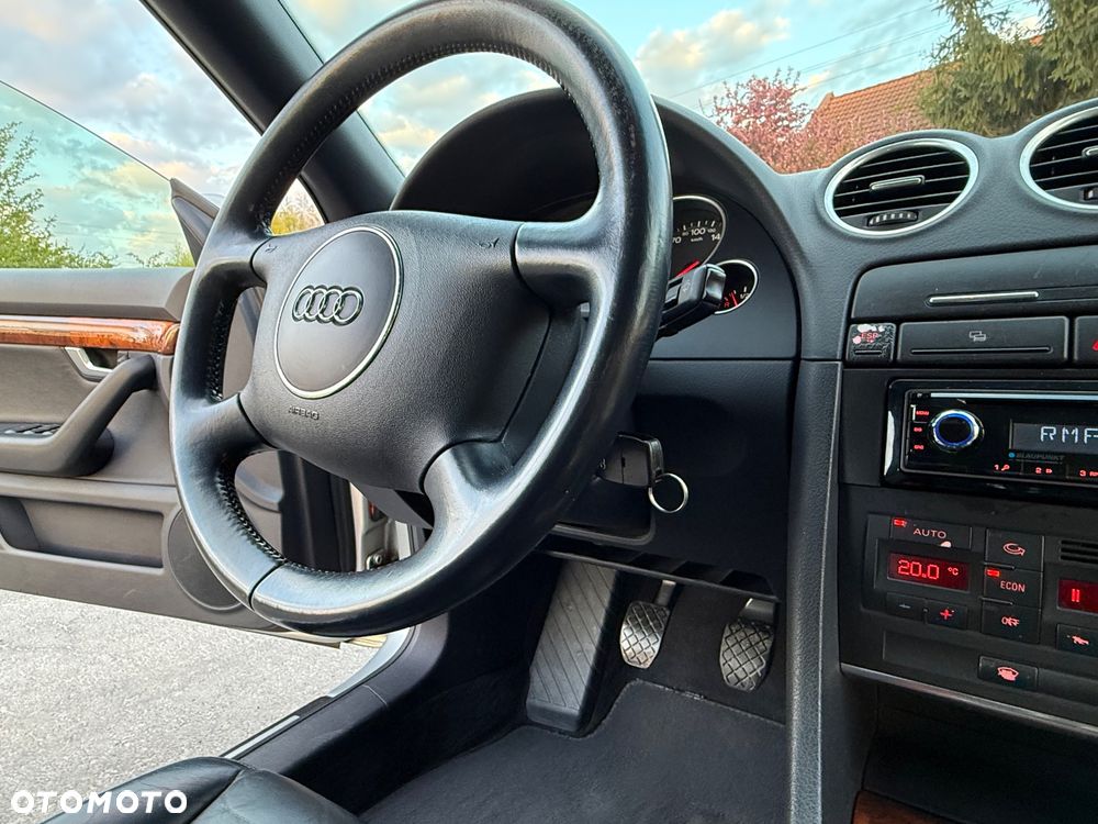 Audi A4 Cabrio 1.8T - 24