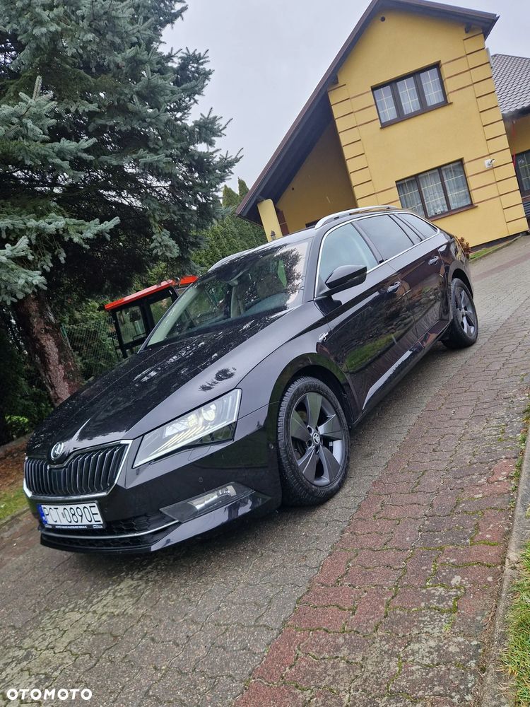 Skoda Superb 2.0 TDI 4x4 L&K DSG - 9