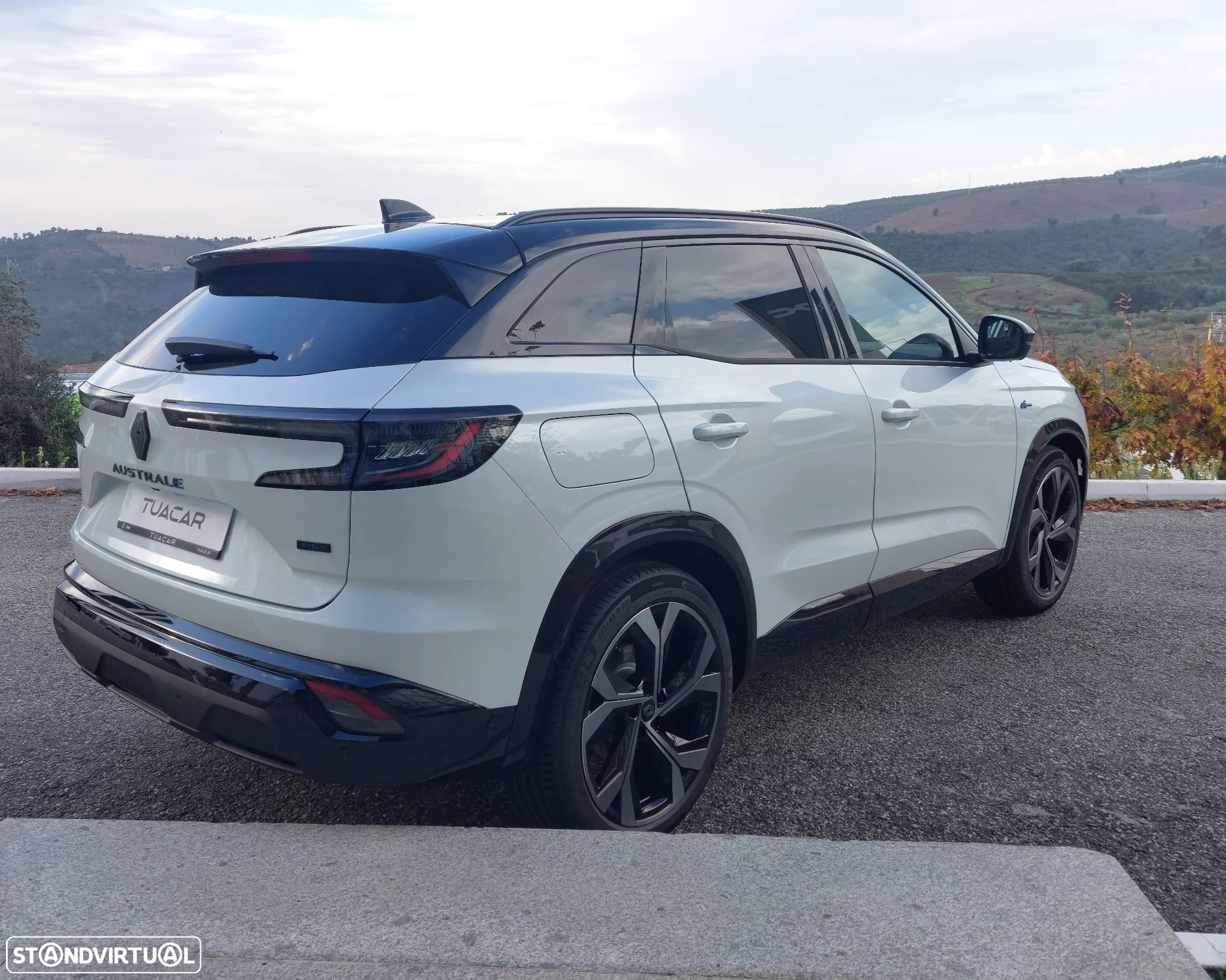 Renault Austral 1.2 E-Tech Iconic Espirit - 9