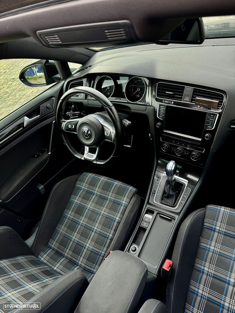 VW Golf 1.4 GTE Plug-In-Hybrid DSG - 9