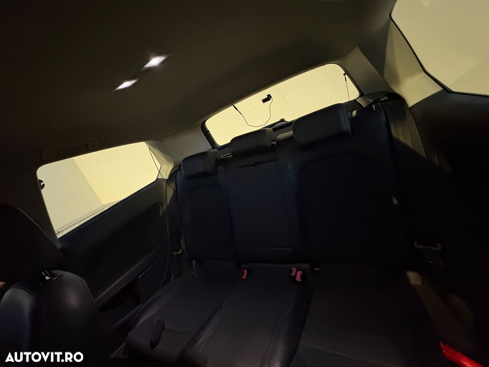 Volkswagen Golf 2.0 TDI DPF BMT Comfortline - 8