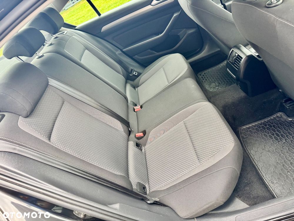 Volkswagen Passat 1.5 TSI EVO Business DSG - 14