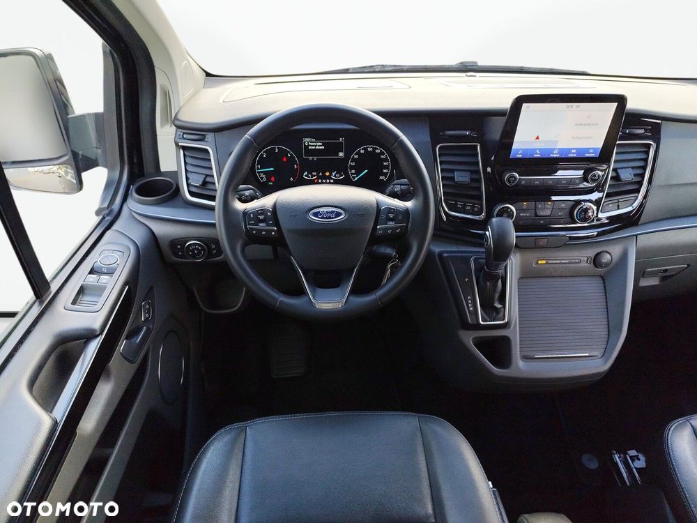 Ford Tourneo Custom - 20