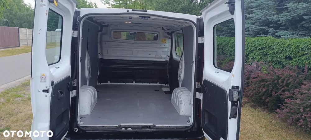 Renault Trafic - 18