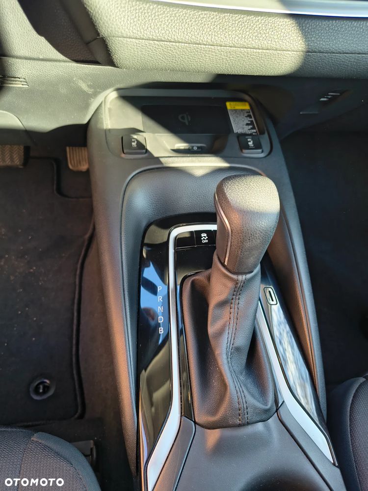 Toyota Corolla - 12