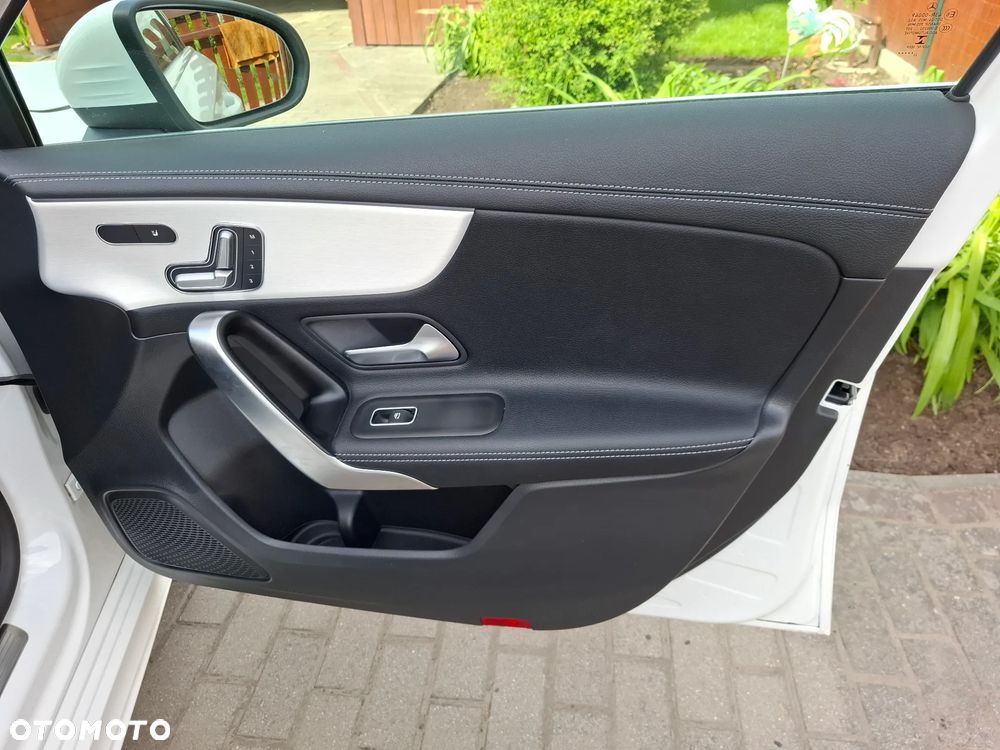 Mercedes-Benz Klasa A 200 AMG Line - 21