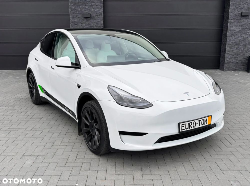 Tesla Model Y Standard - 10