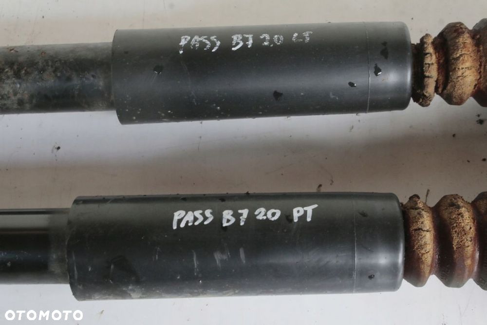 amortyzator tył Passat B6 2.0 TDI - 7