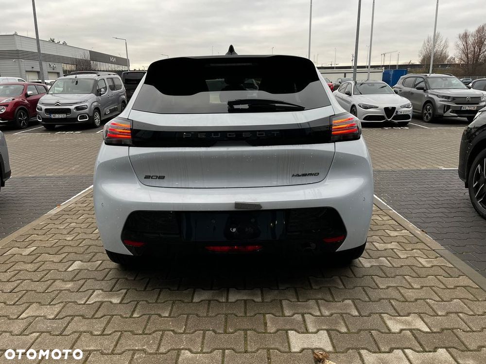 Peugeot 208 - 6