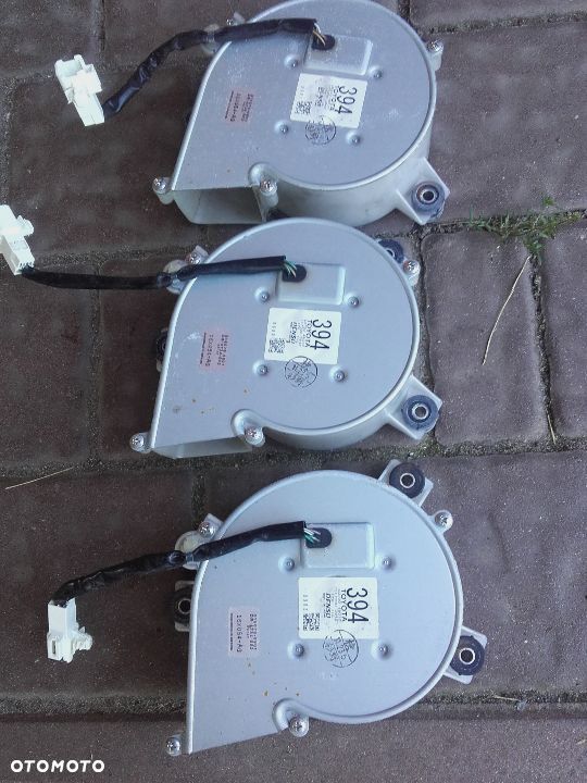 Wentylator baterii hybrydowej Lexus RX400H 03-09r. - 2