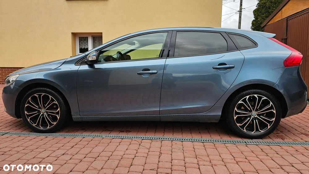 Volvo V40 T3 Momentum - 3