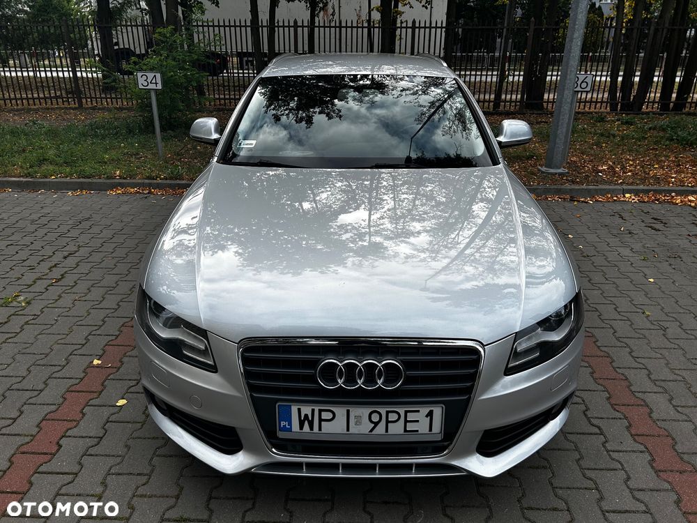 Audi A4 - 1