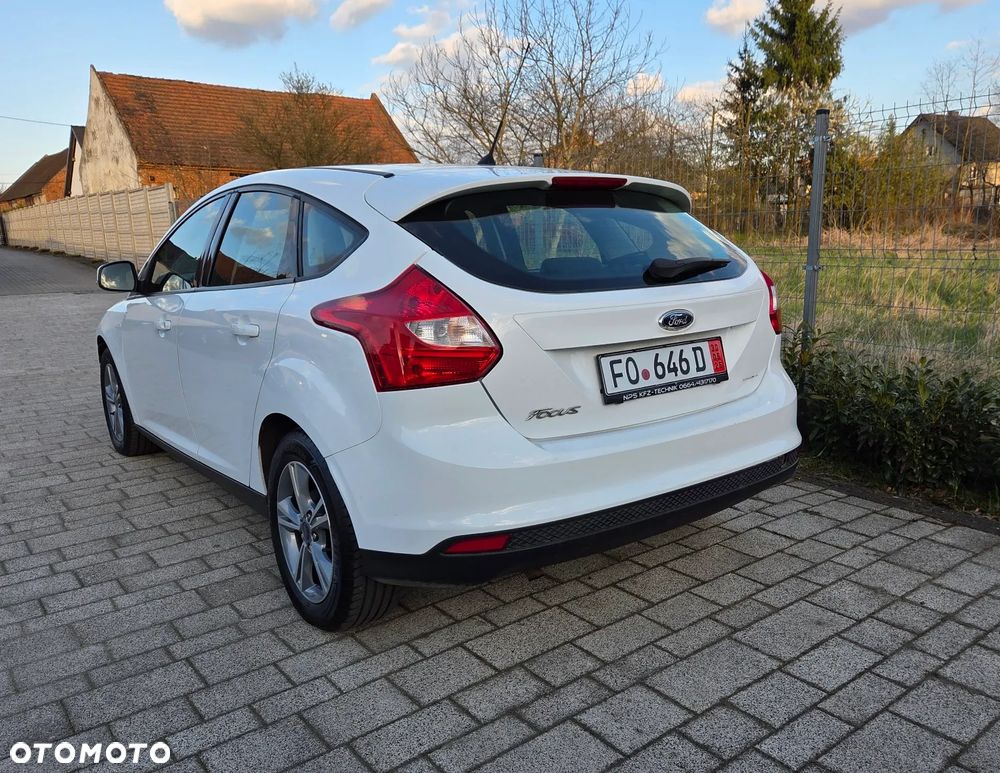 Ford Focus 1.6 Trend - 15