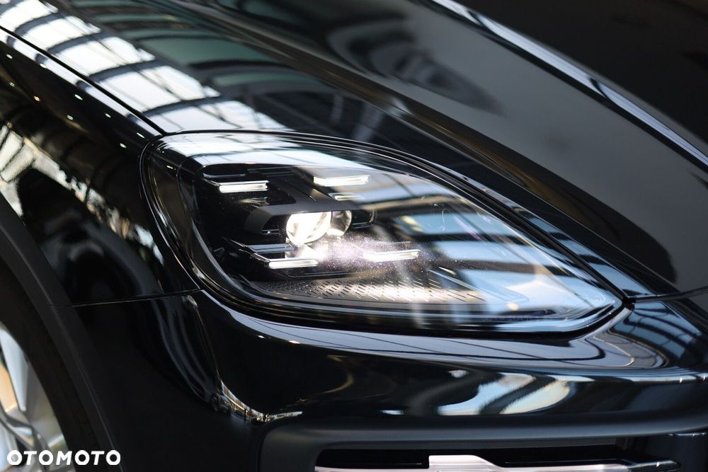 Porsche Cayenne - 21
