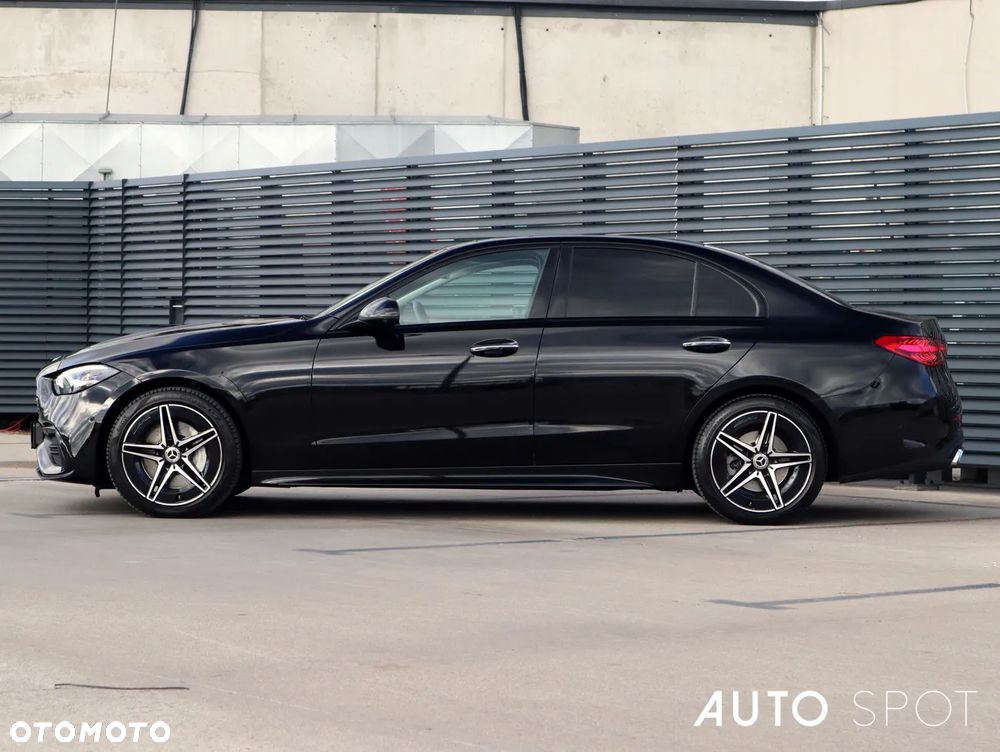 Mercedes-Benz Klasa C 180 9G-TRONIC AMG Line - 2