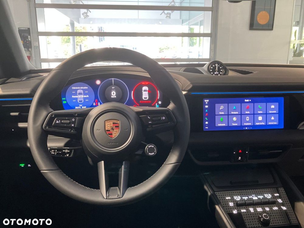 Porsche Macan - 17