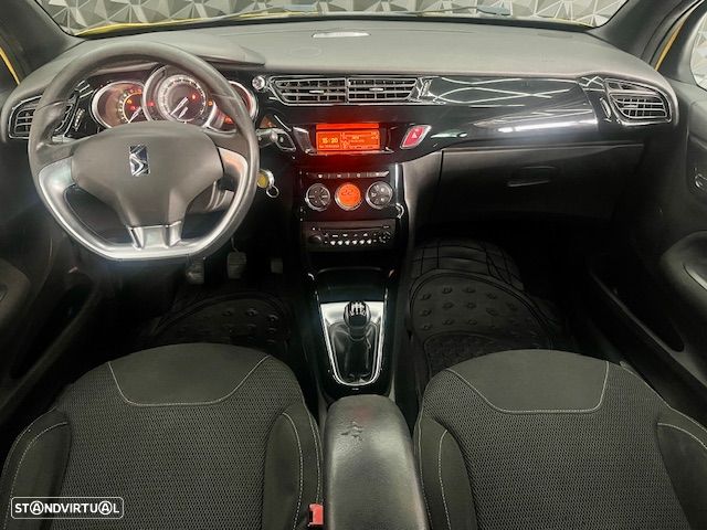 Citroën DS3 1.6 e-HDi So Chic 95g - 2
