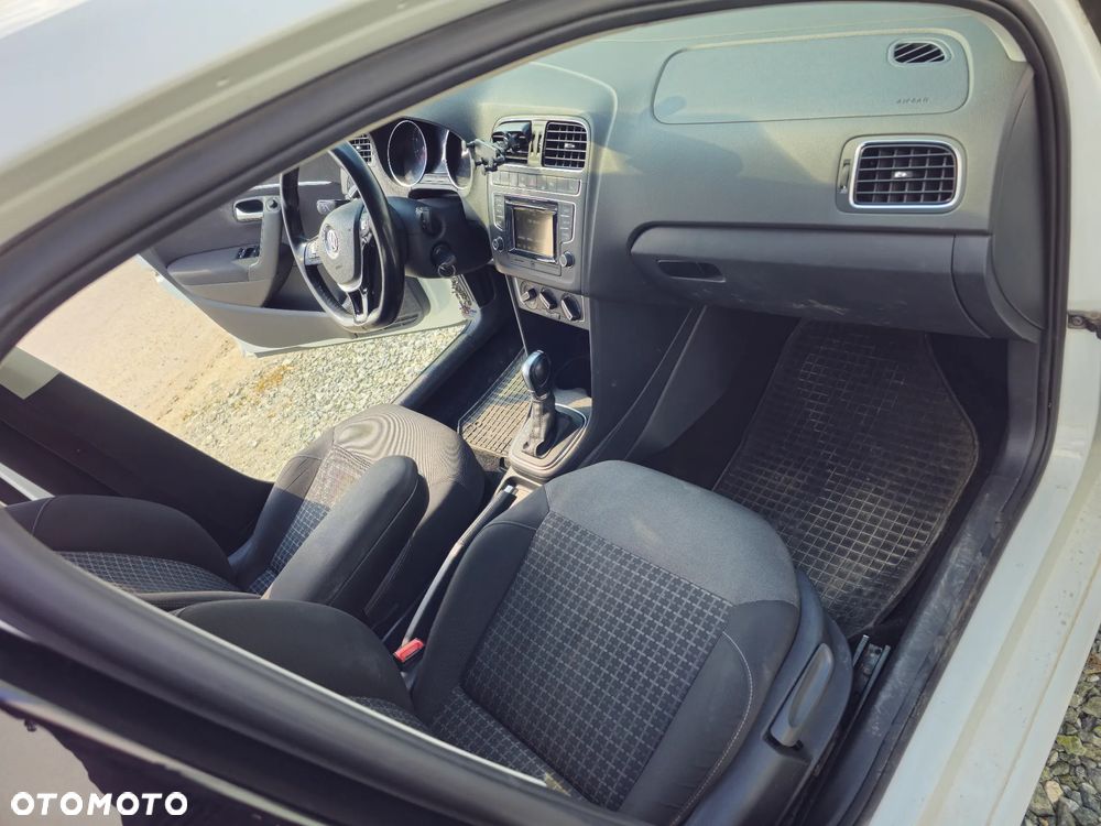 Volkswagen Polo - 6
