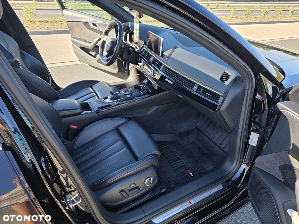 Audi A4 Avant 3.0 TDI quattro tiptronic - 14