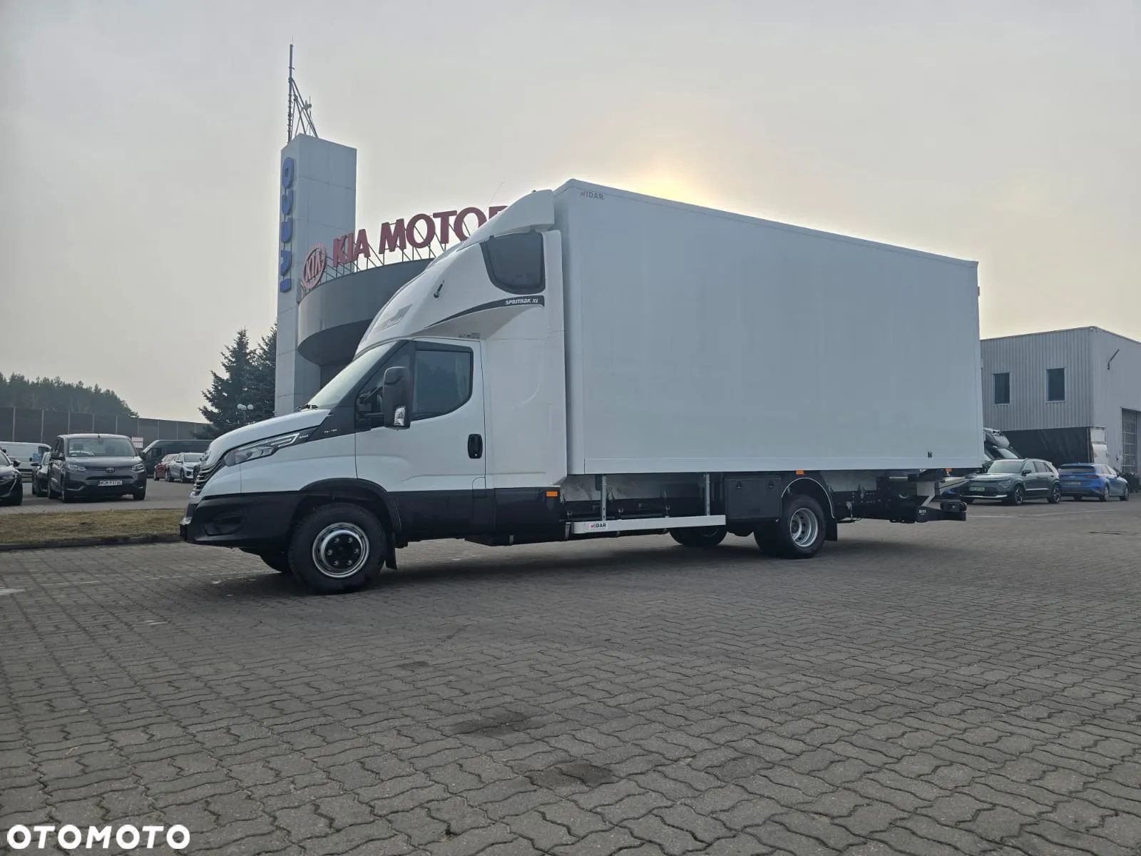 Iveco DAILY 70C18H - 1