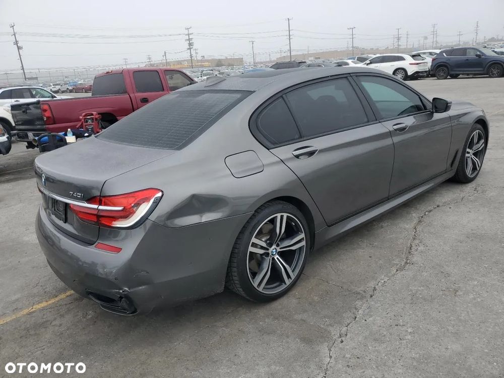 BMW Seria 7 - 6