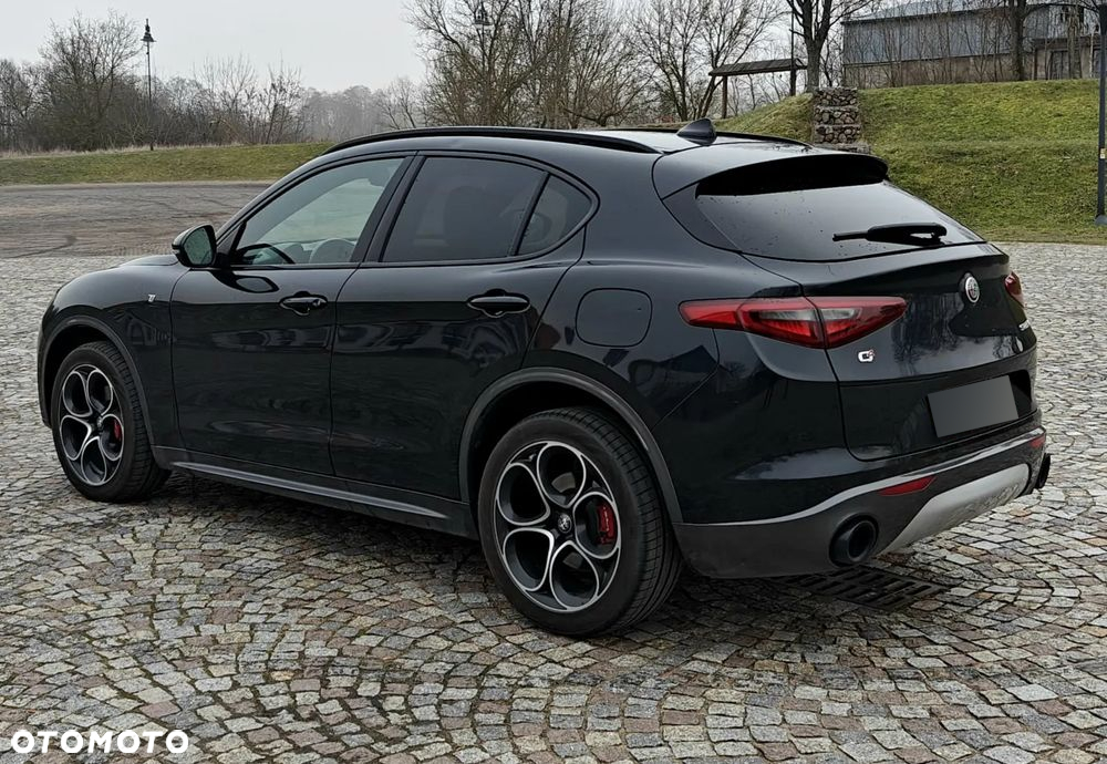 Alfa Romeo Stelvio 2.0 Turbo TI Q4 - 3