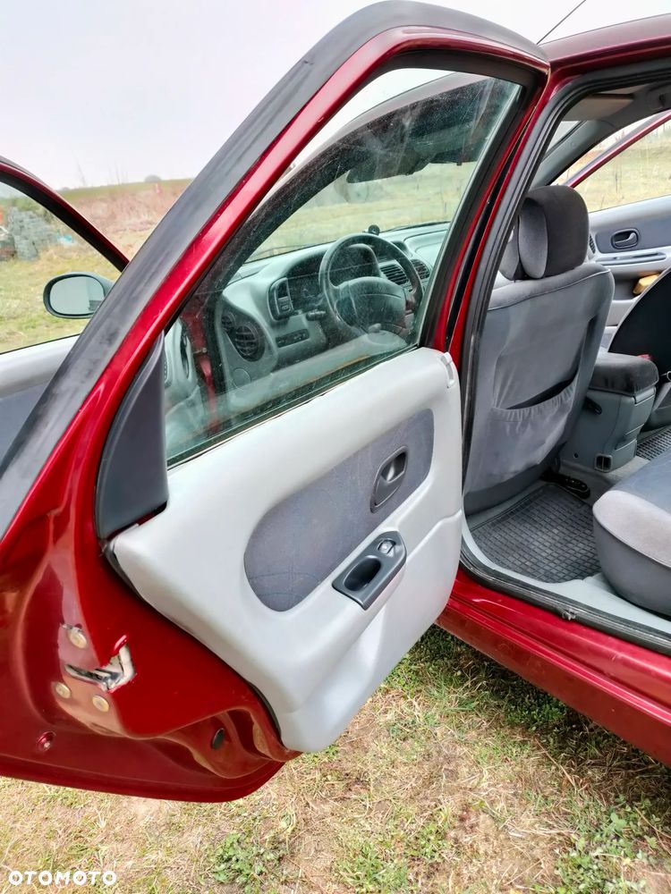 Renault Laguna - 17