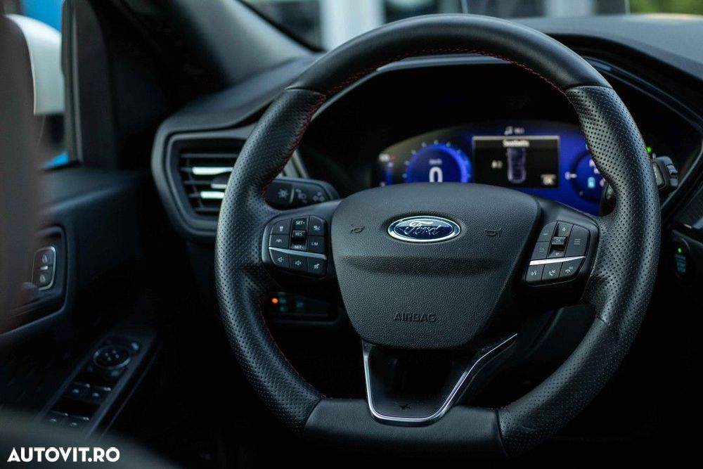 Ford Kuga 2.5 Duratec PHEV ST Line X - 30