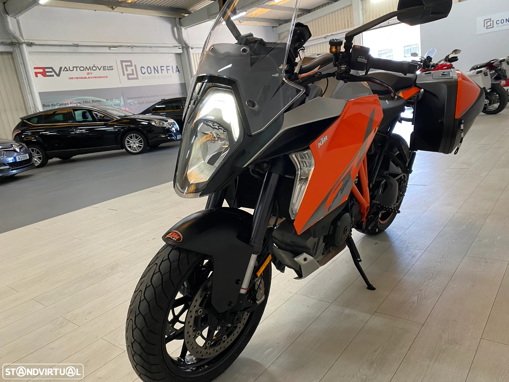 KTM Duke 1290 SUPER DUKE  GT - 9