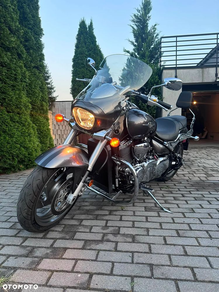 Suzuki Boulevard - 1
