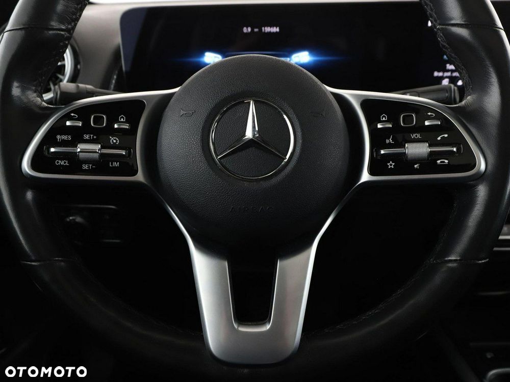Mercedes-Benz GLB 200 d Progressive 8G-DCT - 22