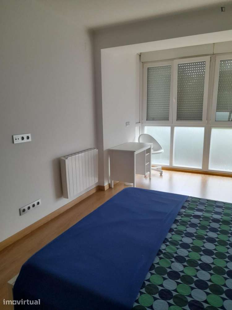 Quarto - localizado em Carcavelos Lisbon - Grande imagem: 2/20